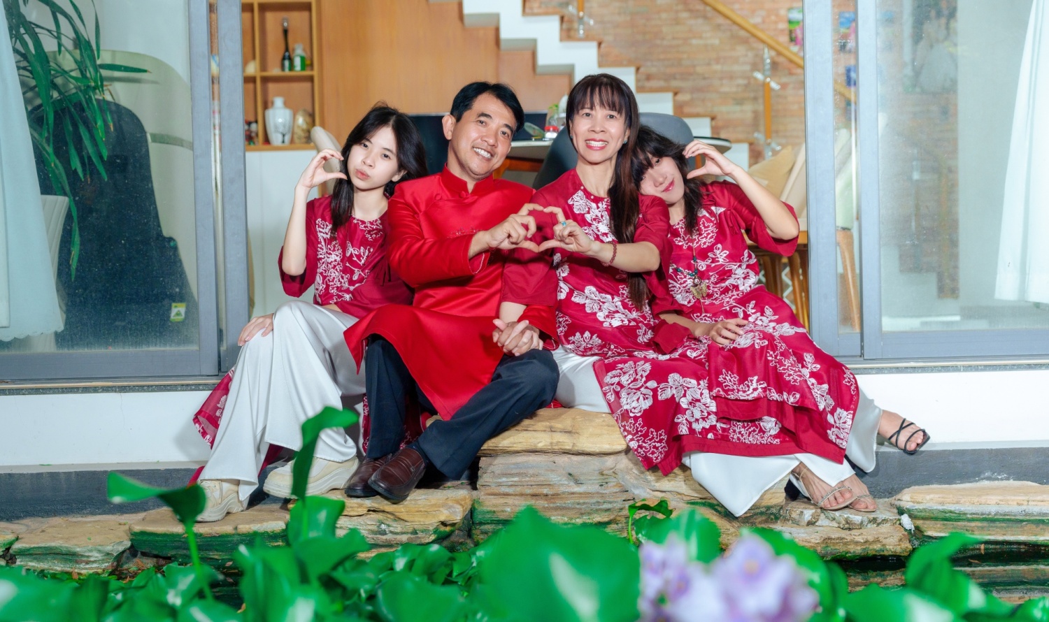 Gia đình nhỏ của anh Nguyễn Hữu Dũng và chị Vũ Thị Vân Hà.