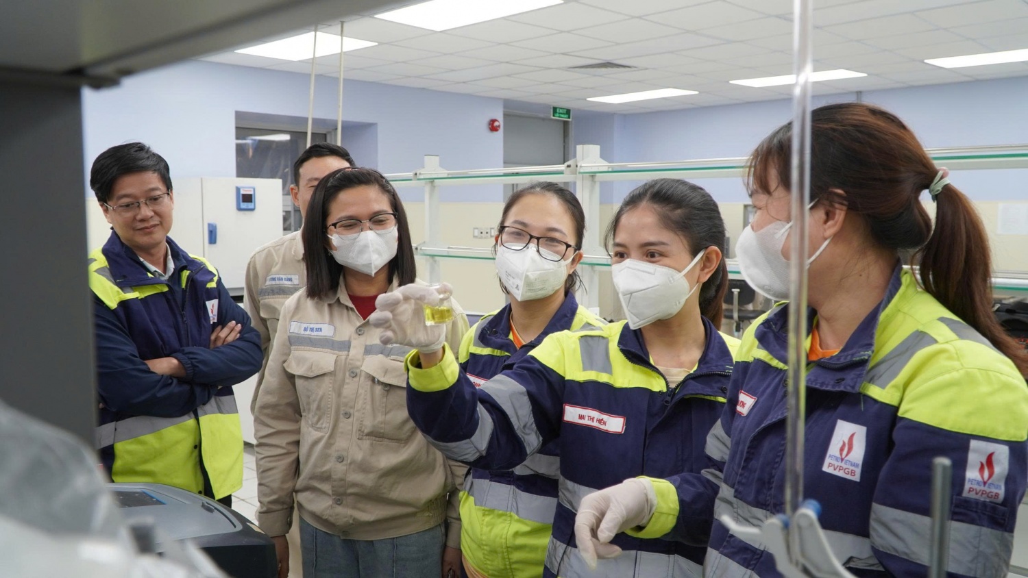 Đội ngũ nữ cán bộ, công nhân viên, người lao động Petrovietnam đã và đang khẳng định vai trò trên nhiều lĩnh vực.