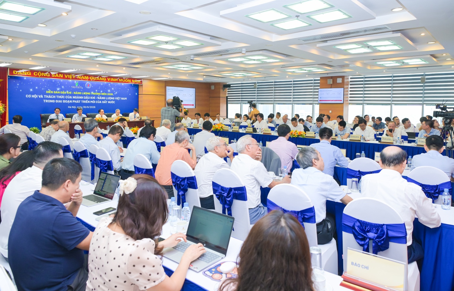 Toàn cảnh Diễn đàn Dầu khí - Năng lượng thường niên 2026.