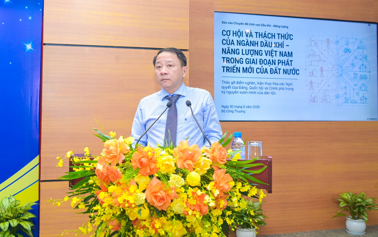 Ông Trần Thanh Tùng - Phó Vụ trưởng Vụ Dầu khí và Than: Cần hoàn thiện thể chế, sửa đổi Luật Dầu khí và Luật Điện lực, đẩy mạnh phân cấp, phân quyền cho doanh nghiệp.