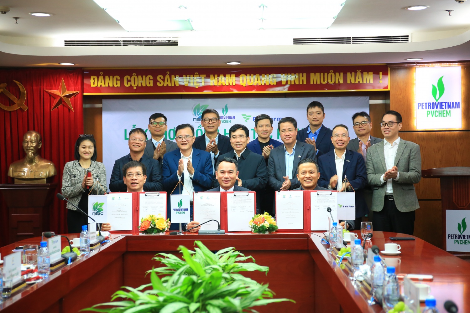 PVChem ký hợp đồng hợp tác kinh doanh dự án Nhà máy tái chế nhựa PET.