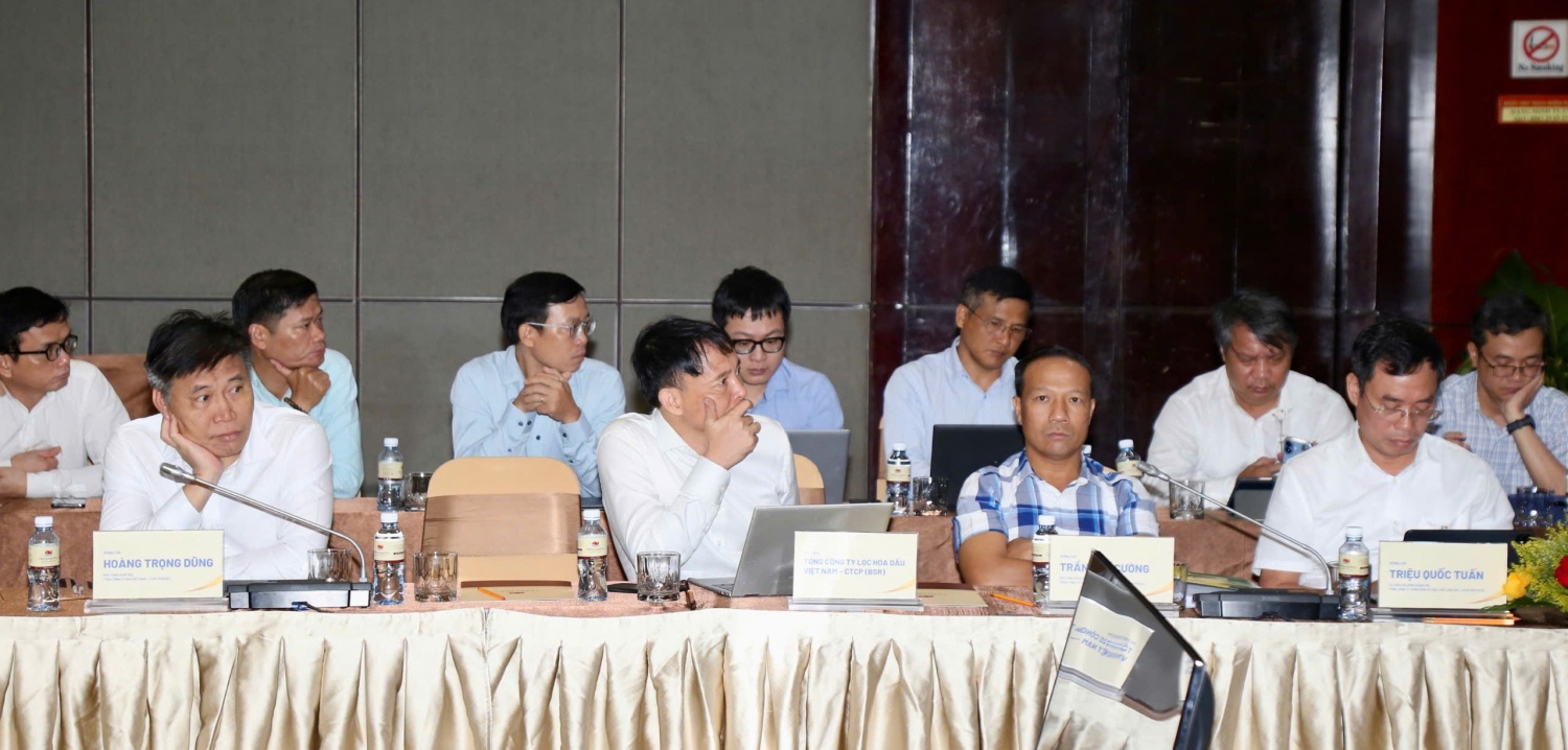 Các đại biểu tham dự hội thảo.
