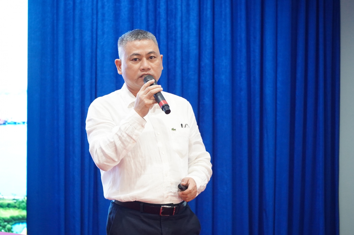 Ông Nguyễn Văn Chính cho biết nhờ chủ động triển khai đồng bộ các giải pháp quản trị, nâng cao độ khả dụng tổ máy và tối ưu công tác vận hành, nhà máy đã đạt nhiều kết quả tích cực.