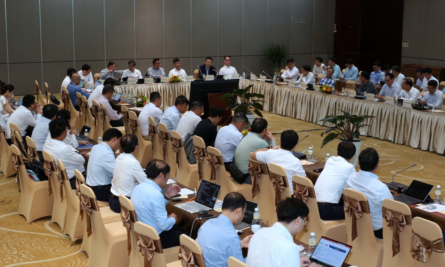 Toàn cảnh Hội thảo “Nâng cao hiệu quả quản lý an toàn trong điều kiện duy trì sản xuất kinh doanh liên tục” diễn ra vào sáng ngày 2/7, tại TP Hồ Chí Minh.
