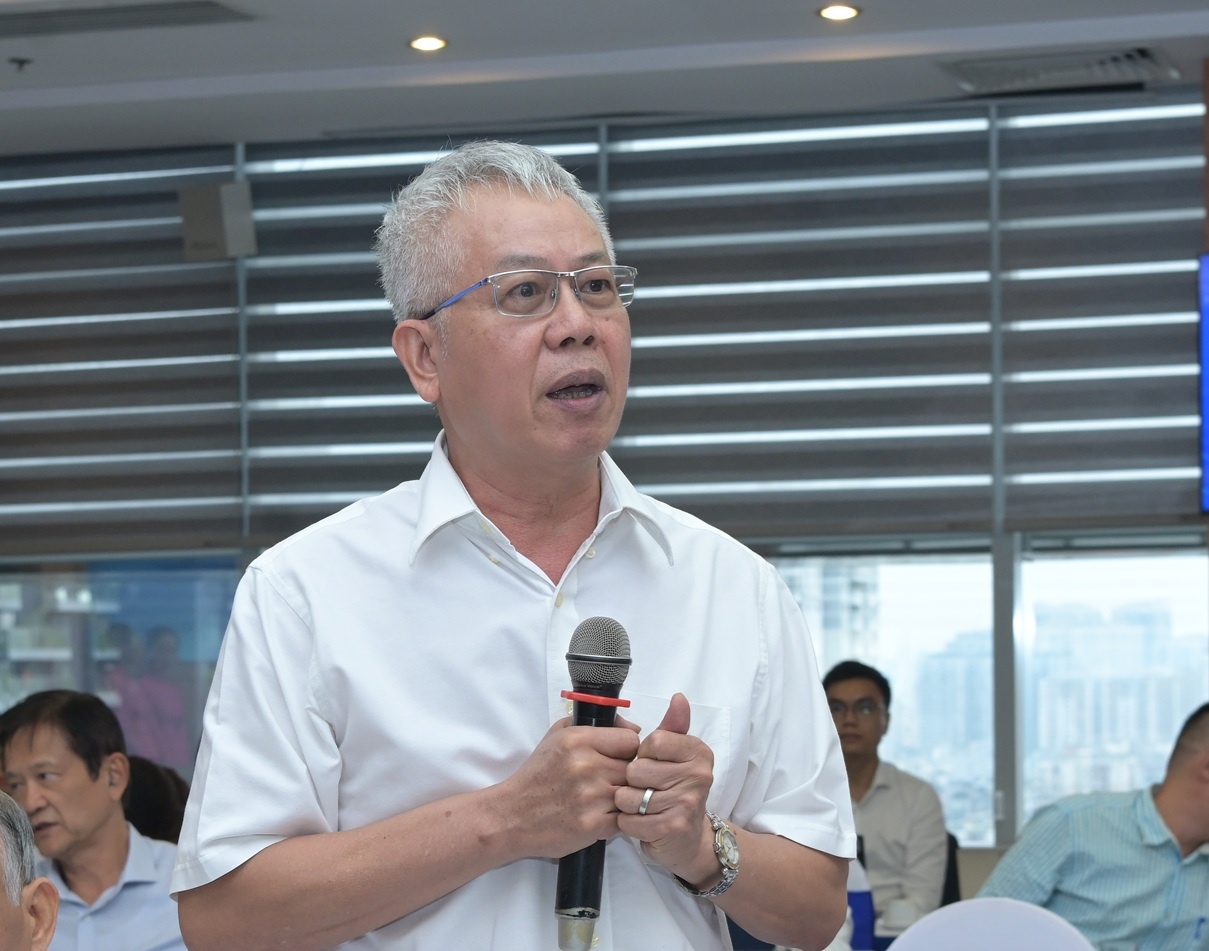 Theo TS Nguyễn Đức Kiên, trong giai đoạn đầu phát triển những ngành công nghiệp mới có quy mô đầu tư rất lớn, Việt Nam vẫn cần những doanh nghiệp nhà nước đủ mạnh để đóng vai trò mở đường.