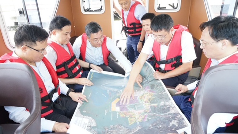 Đoàn lãnh đạo Petrovietnam khảo sát khu vực dự kiến đầu tư dự án tại Long Sơn năm 2023