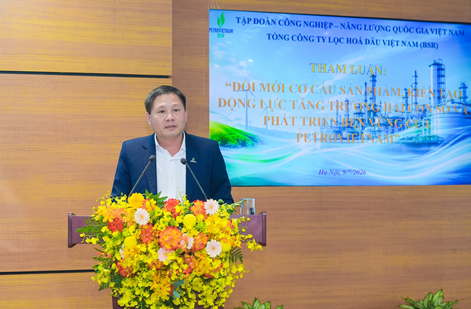 Đồng chí Bùi Ngọc Dương - Chủ tịch HĐQT BSR trình bày tham luận 