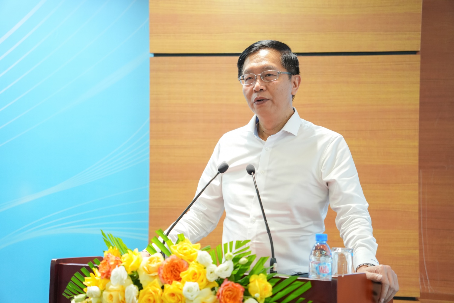 Đồng chí Trần Quang Dũng nhấn mạnh, khóa học không chỉ giúp củng cố nhận thức về lý luận chính trị, đường lối của Đảng, mà quan trọng hơn là chuyển hóa nhận thức thành hành động cụ thể, góp phần xây dựng tổ chức đảng trong sạch, vững mạnh và hoàn thành tốt nhiệm vụ tại mỗi đơn vị.