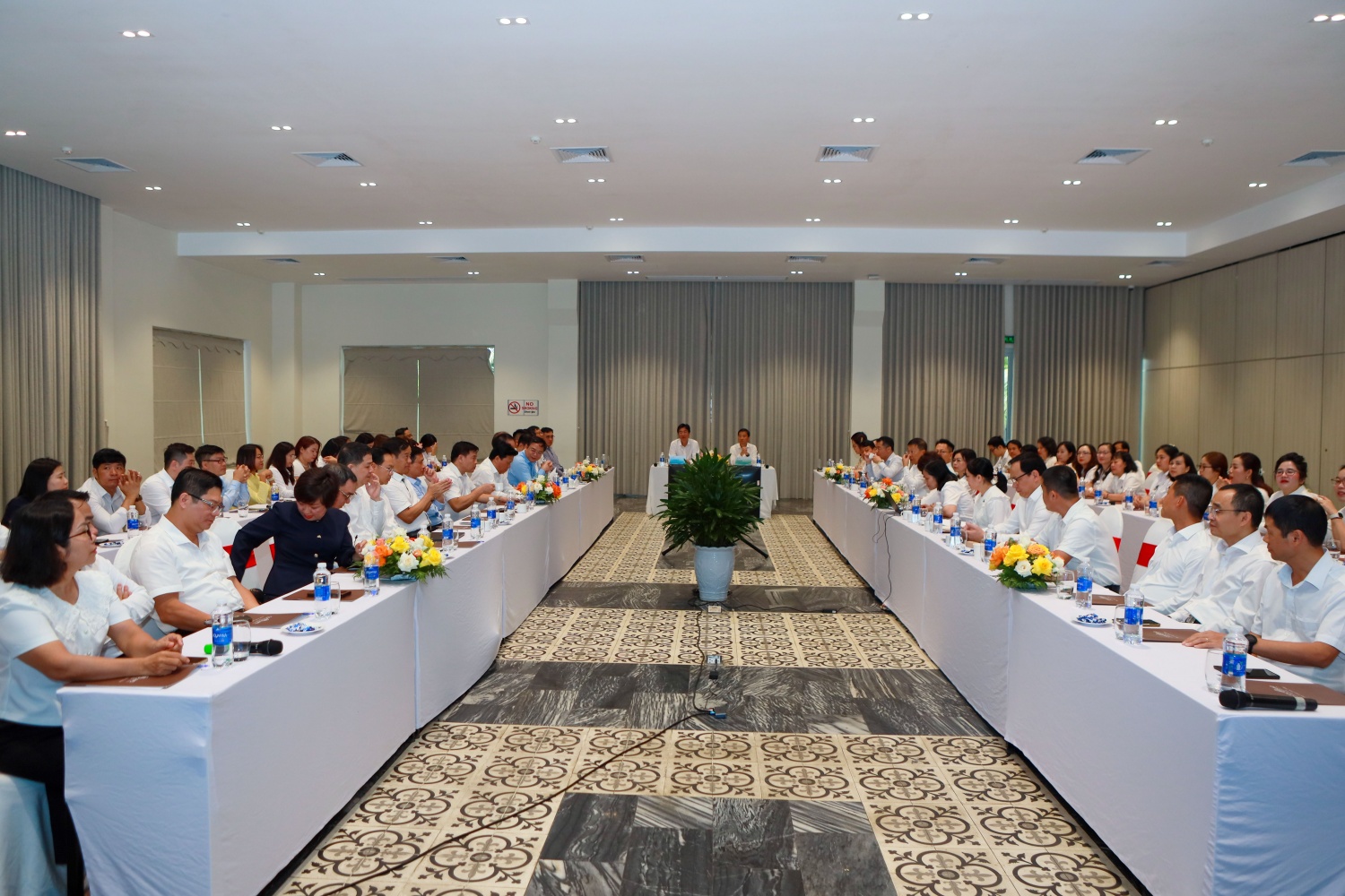 Các đại biểu tham dự Hội nghị Sơ kết công tác Công đoàn 6 tháng đầu năm và triển khai nhiệm vụ 6 tháng cuối năm 2026.