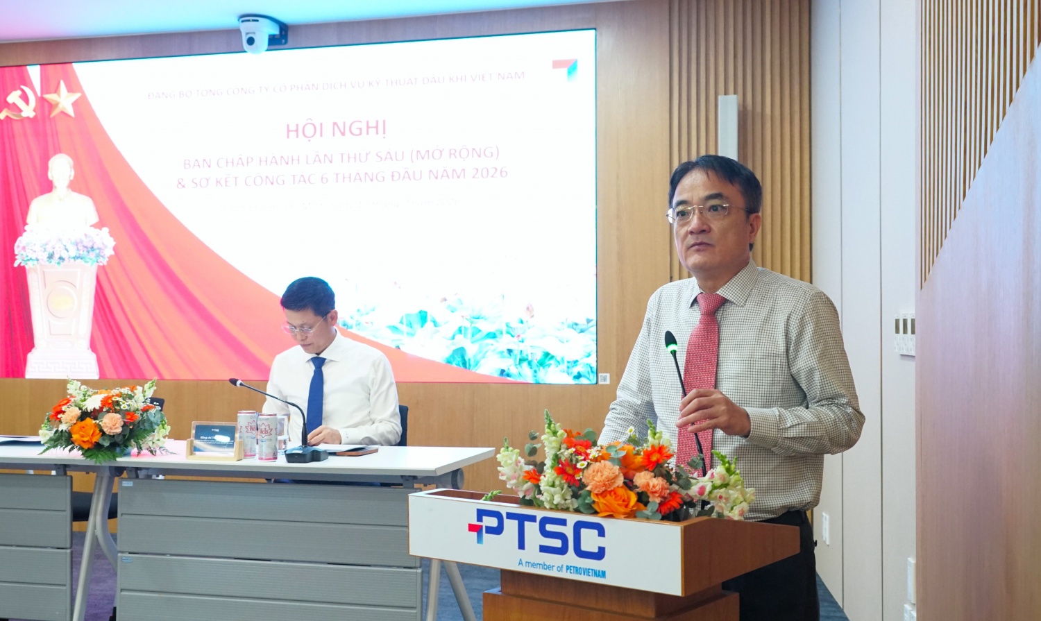 Đồng chí Phan Thanh Tùng, Bí thư Đảng ủy, Chủ tịch HĐQT PTSC, nhấn mạnh yêu cầu phát huy tinh thần đoàn kết, dám nghĩ, dám làm, đẩy nhanh đầu tư và quyết tâm hoàn thành kế hoạch năm 2026.