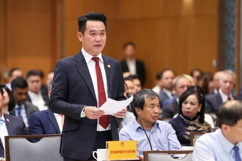 Ông Đặng Hồng Anh - Chủ tịch Hội Doanh nhân trẻ Việt Nam, nêu kiến nghị - Ảnh: VGP/Nhật Bắc