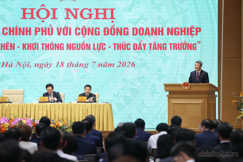 Thủ tướng nêu rõ 6 nhóm nhiệm vụ với Chính phủ, các bộ, ngành, địa phương - Ảnh: VGP/Nhật Bắc