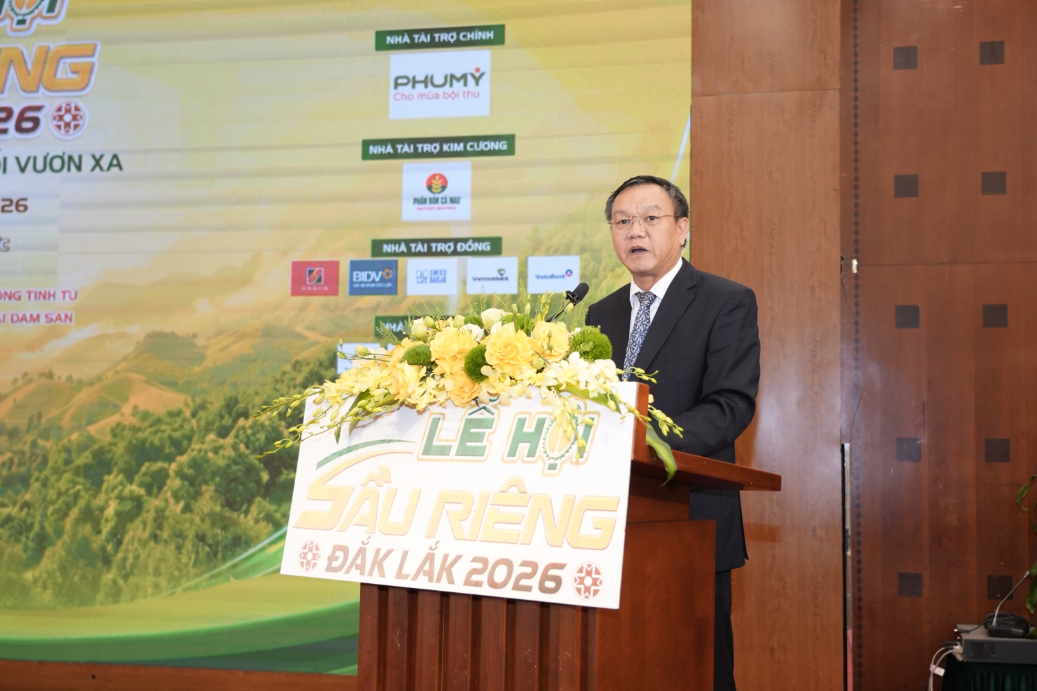 Ông Đào Mỹ, Phó Chủ tịch UBND tỉnh Đắk Lắk, Trưởng Ban Tổ chức Lễ hội phát biểu tại buổi họp báo.