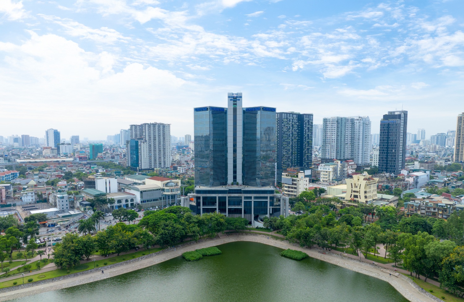 Trong chiến lược phát triển của mình, Petrovietnam đặt mục tiêu trở thành doanh nghiệp Việt Nam đầu tiên có mặt trong bảng xếp hạng Fortune Global 500 vào năm 2030
