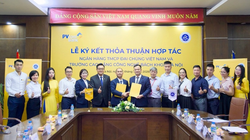 PVcomBank và Trường Cao đẳng Công nghệ Bách khoa Hà Nội ký kết thỏa thuận hợp tác toàn diện
