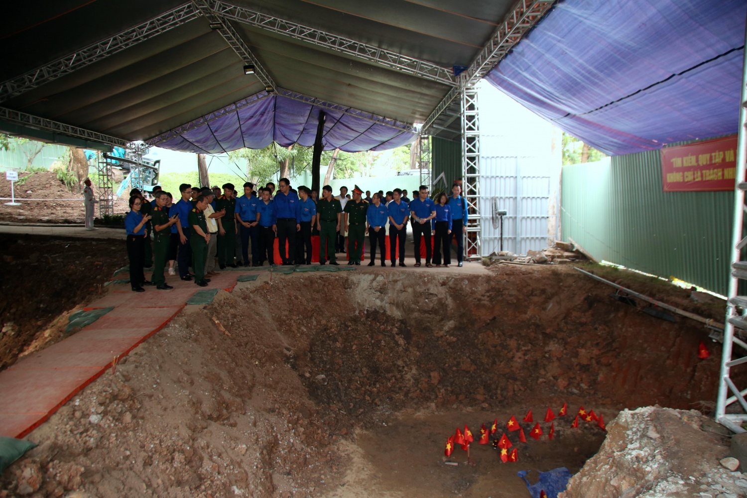 Kiến trúc sư Nguyễn Xuân Thắng mô tả hành trình tìm kiếm, khoanh vùng khu vực mộ chôn tập thể tại Công viên Lê Thị Riêng.