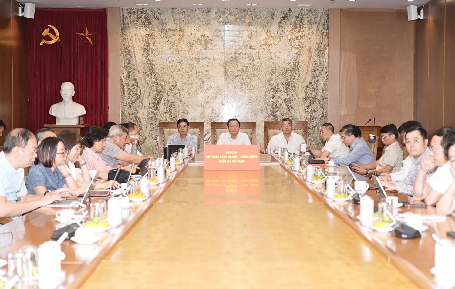 Điểm cầu trụ sở Petrovietnam.