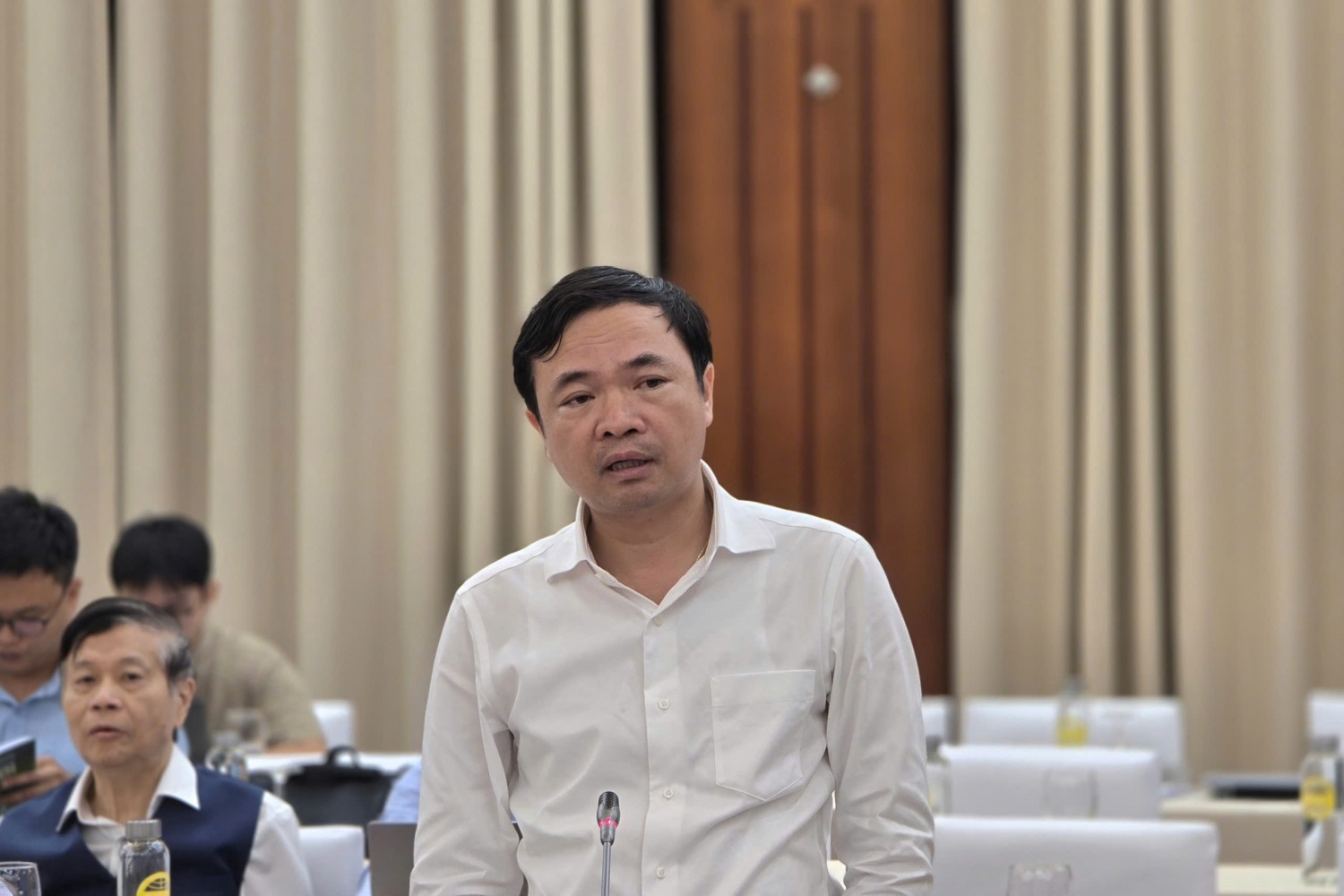 Ông Đặng Hải Anh, Phó Vụ trưởng Vụ Dầu khí và Than (Bộ Công Thương): Về hydro trắng, Bộ Công Thương đã bước đầu đưa vào định hướng nghiên cứu trong lĩnh vực tìm kiếm, thăm dò và khai thác các nguồn năng lượng mới.