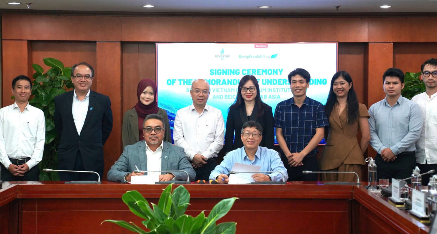 Lãnh đạo VPI và Beicip-Franlab Asia ký kết Biên bản ghi nhớ hợp tác nghiên cứu, ứng dụng công nghệ trong lĩnh vực thăm dò, khai thác dầu khí.