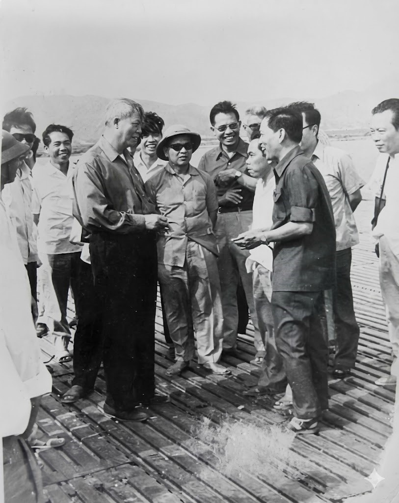  Minister Dinh Duc Thien inspected Vung Tau before deciding to establish the Comprehensive Petroleum Services Base there.