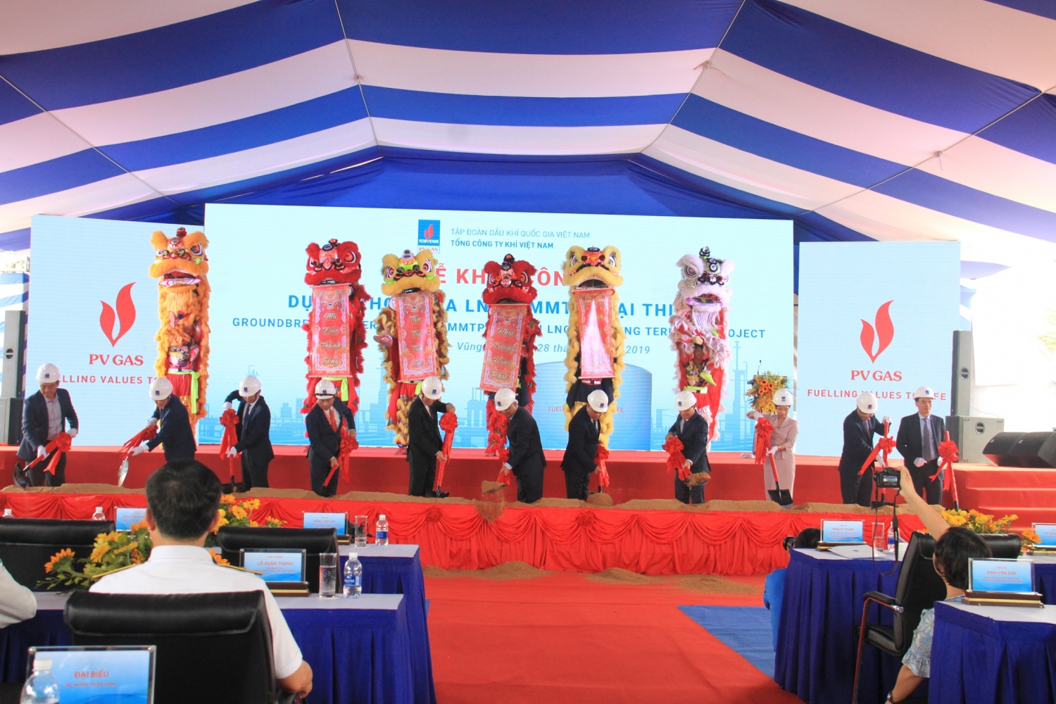 Petrovietnam and PV GAS start construction of one-million-ton LNG warehouse at Thi Vai