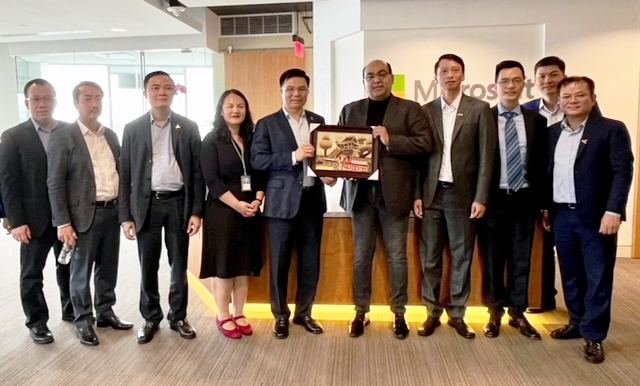 Petrovietnam and leading US companies strengthen cooperation in the fields of services and technology