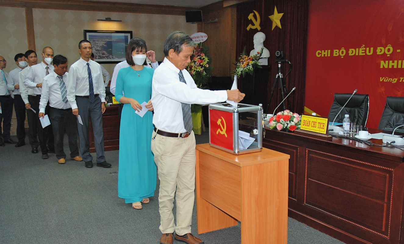 Vietsovpetro tổ chức thành công Đại hội điểm Chi bộ Điều độ – Kỹ thuật sản xuất – An toàn Vietsovpetro tổ chức thành công Đại hội điểm Chi bộ Điều độ – Kỹ thuật sản xuất – An toàn