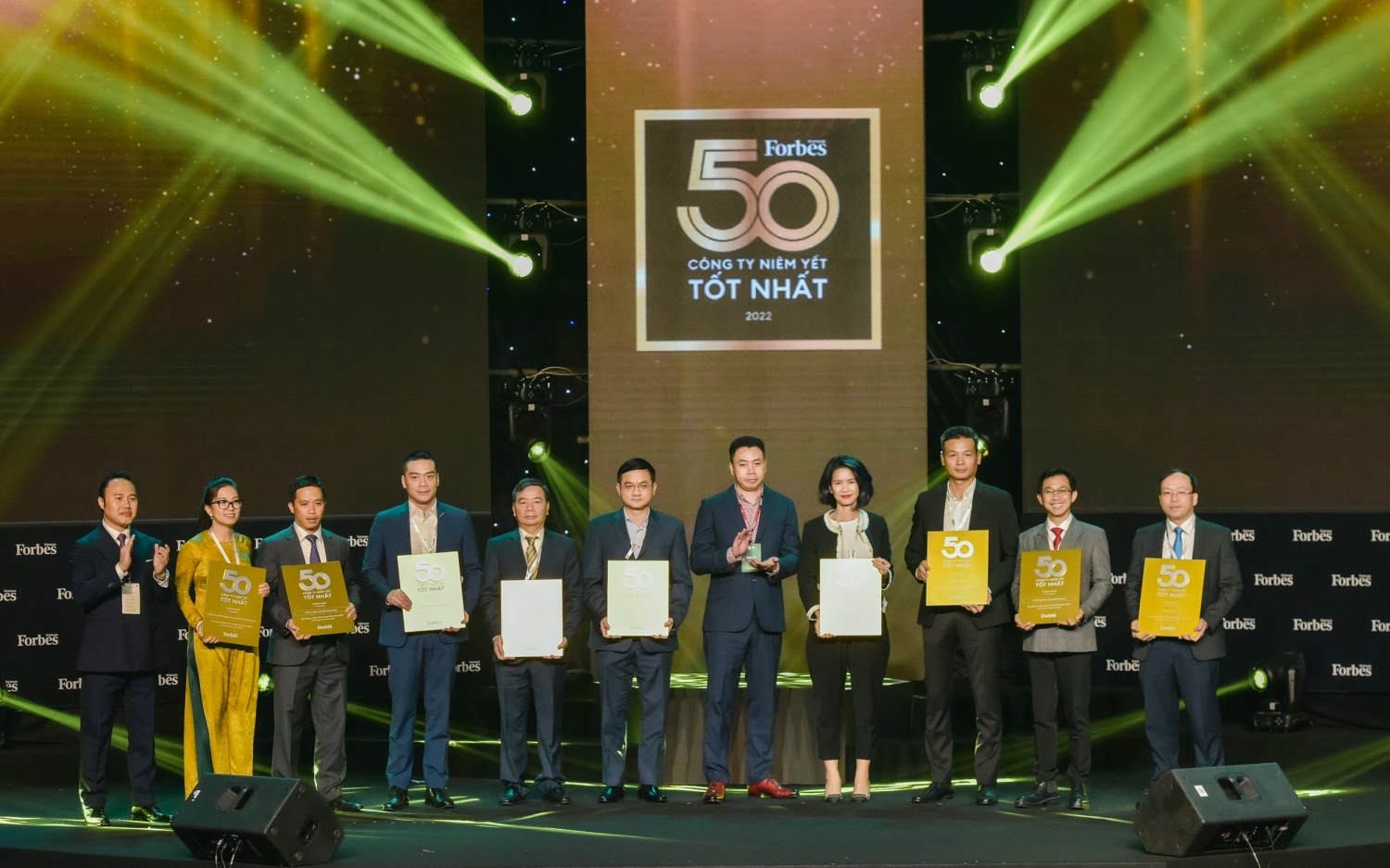 PV GAS lần thứ 10 liên tiếp nhận vinh danh của Forbes PV GAS lần thứ 10 liên tiếp nhận vinh danh của Forbes