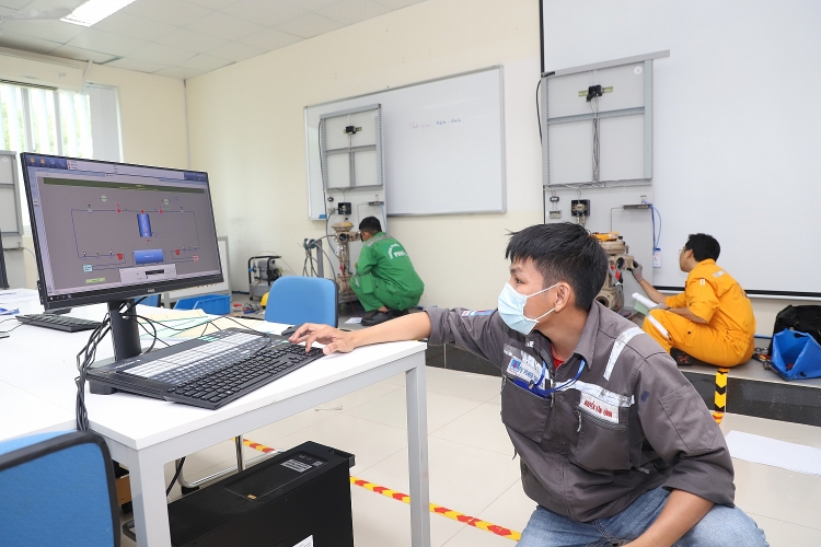 Chùm ảnh diễn biến tại Hội thi tay nghề Dầu khí lần VII năm 2022 Chùm ảnh diễn biến tại Hội thi tay nghề Dầu khí lần VII năm 2022