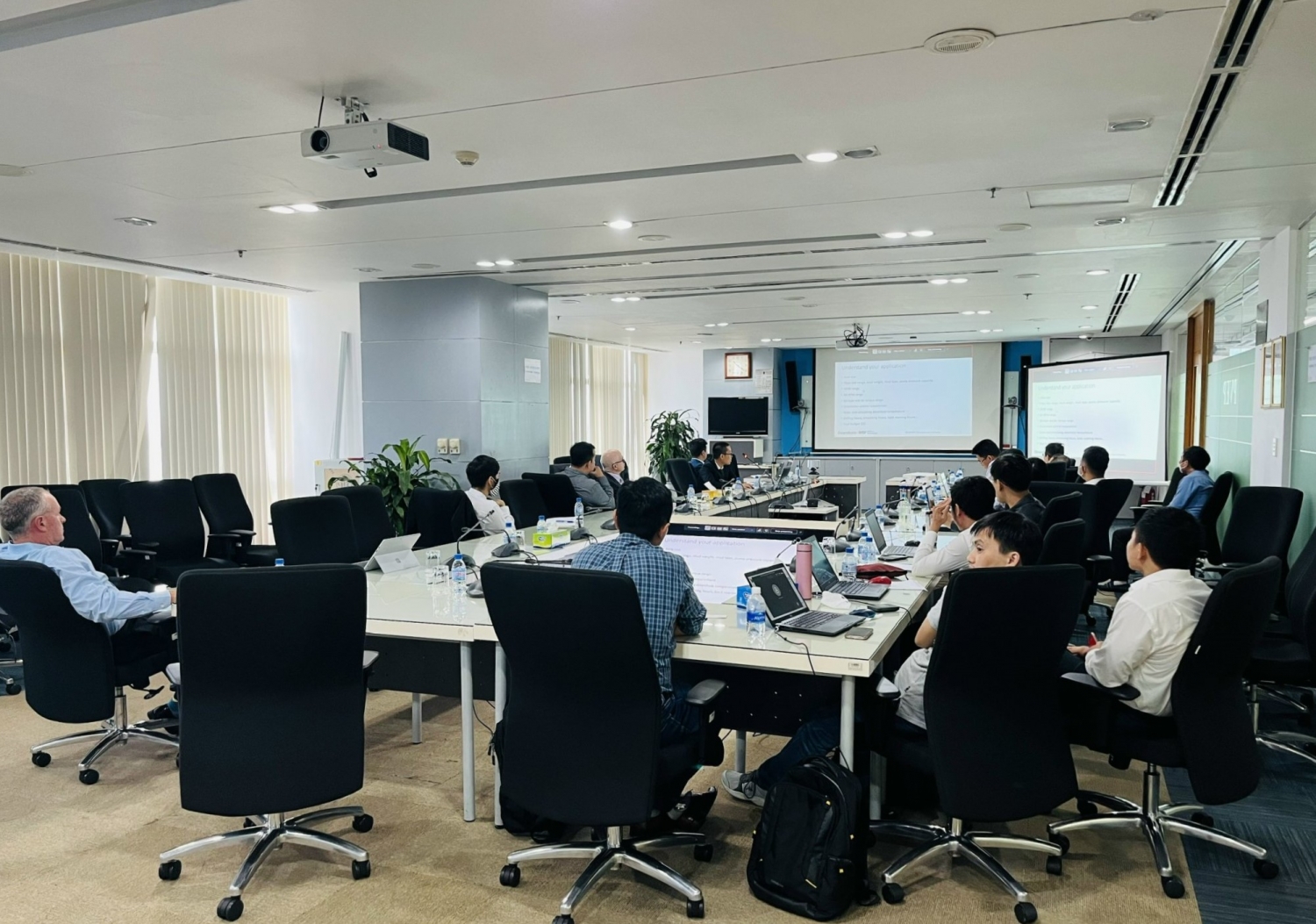 PVEP tổ chức khóa học chuyên sâu về công tác khoan trong thăm dò - khai thác PVEP tổ chức khóa học chuyên sâu về công tác khoan trong thăm dò - khai thác