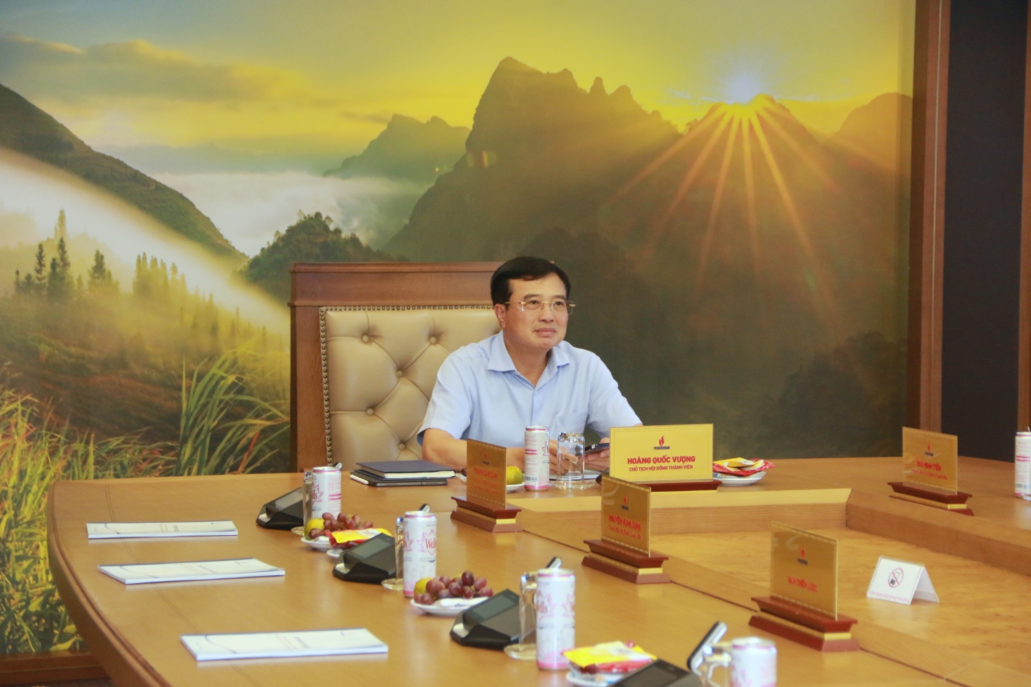 Biến động thị trường và các giải pháp tăng cường hiệu quả sản xuất kinh doanh của Petrovietnam Biến động thị trường và các giải pháp tăng cường hiệu quả sản xuất kinh doanh của Petrovietnam