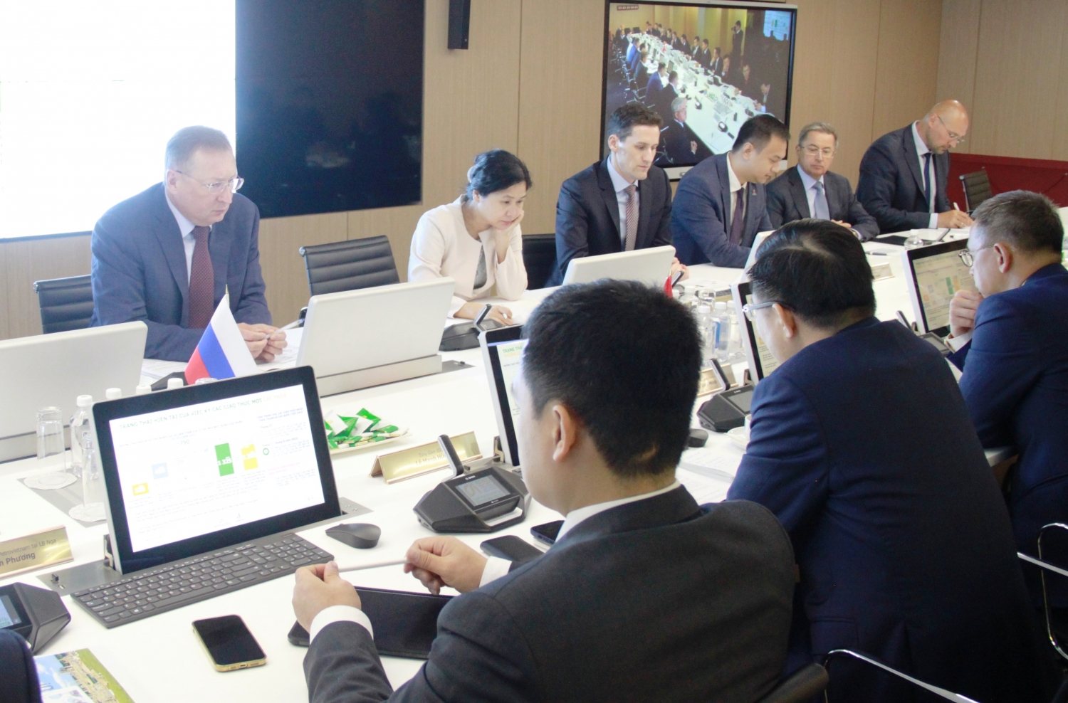 Tổng Giám đốc Petrovietnam Lê Mạnh Hùng tham dự Lễ kỷ niệm 55 năm ngày thành lập và làm việc với Công ty dầu khí Zarubezhneft tại Liên Bang Nga Tổng Giám đốc Petrovietnam Lê Mạnh Hùng tham dự Lễ kỷ niệm 55 năm ngày thành lập và làm việc với Công ty dầu khí Zarubezhneft tại Liên Bang Nga
