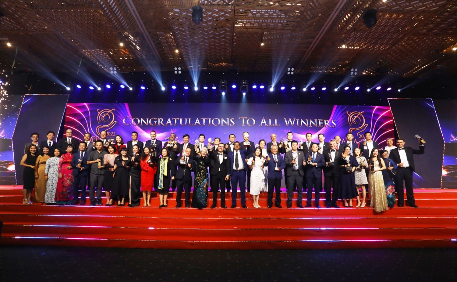Các doanh nghiệp, doanh nhân được nhận giải thưởng Các doanh nghiệp, doanh nhân được nhận giải thưởng