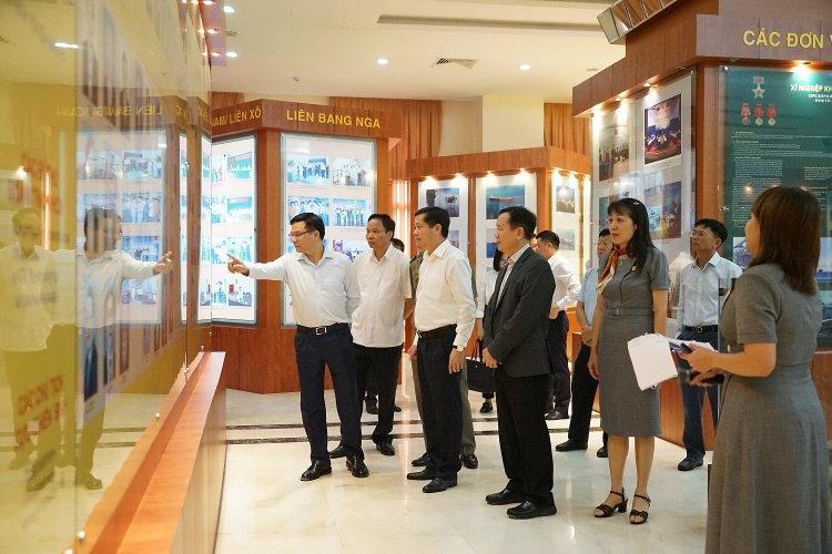 Đảng ủy Khối doanh nghiệp Trung ương đồng tình, ủng hộ chiến lược phát triển của Petrovietnam và Vietsovpetro