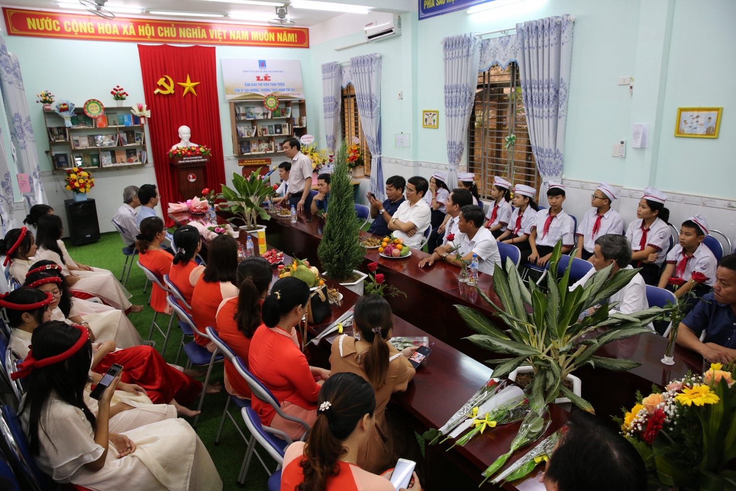 Khánh thành và bàn giao thư viện xanh Trường THCS Hành Tín Tây do BSR tài trợ Khánh thành và bàn giao thư viện xanh Trường THCS Hành Tín Tây do BSR tài trợ