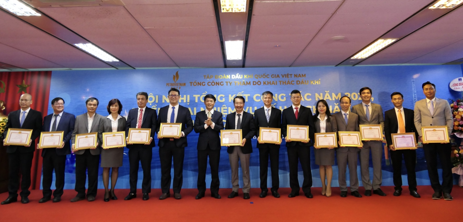 Tiếp nối thành công, PVEP phấn đấu hoàn thành vượt mức các chỉ tiêu trong năm 2023 Tiếp nối thành công, PVEP phấn đấu hoàn thành vượt mức các chỉ tiêu trong năm 2023