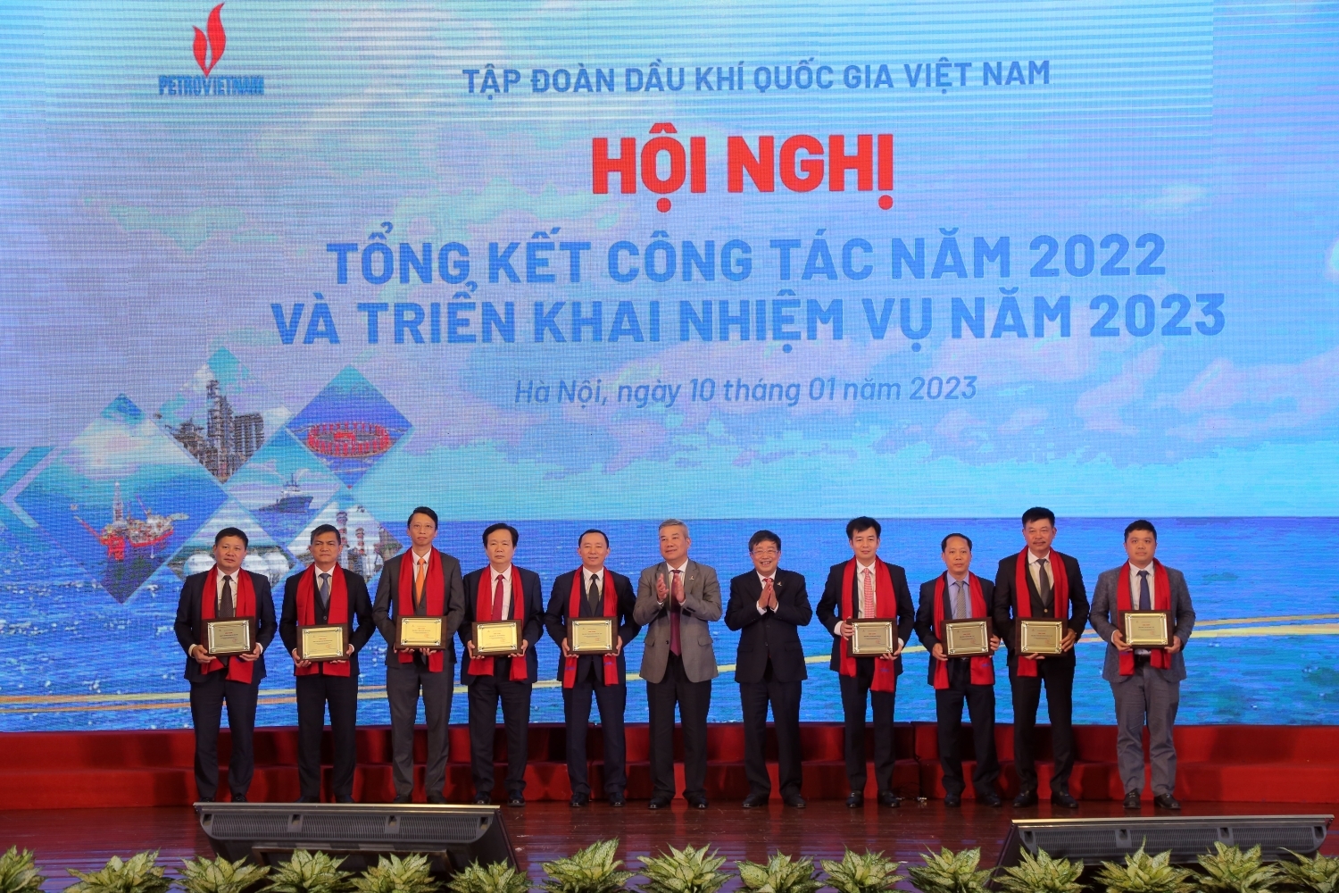 BSR được vinh danh thành tích tiêu biểu, xuất sắc trên các lĩnh vực năm 2022