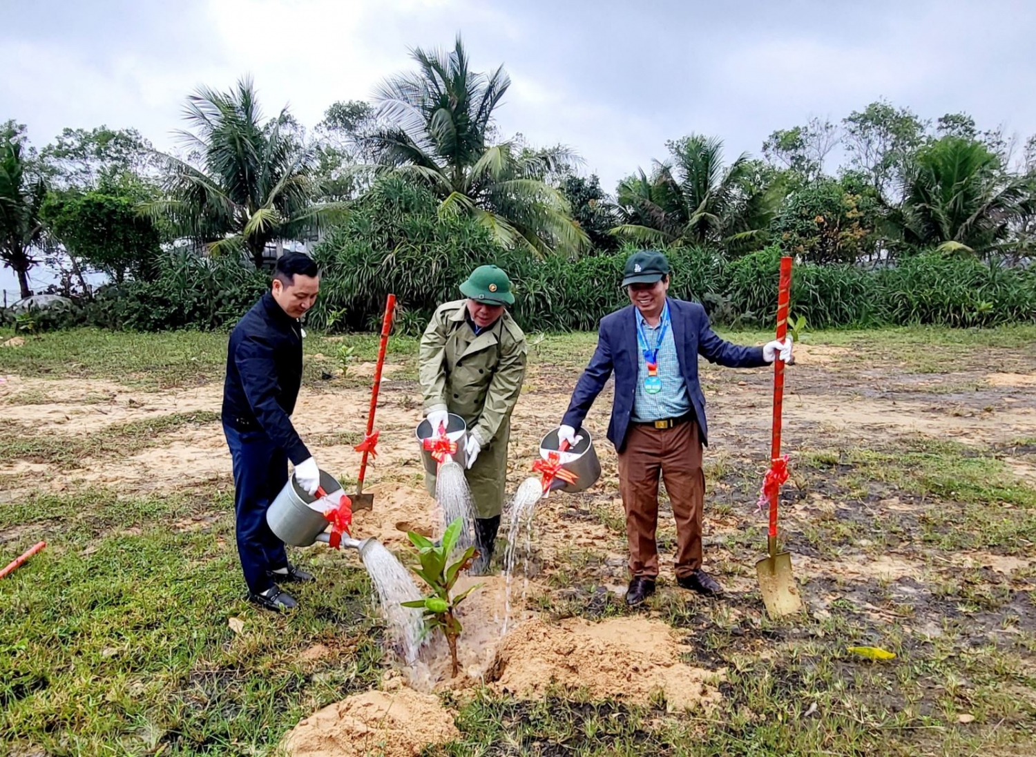 BSR tham gia và tài trợ Tết trồng cây tại thị xã Đức Phổ BSR tham gia và tài trợ Tết trồng cây tại thị xã Đức Phổ
