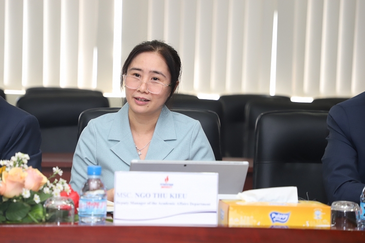 Tiếp và làm việc với Đoàn công tác của Trường Đại học Công nghệ Petronas Trường Đại học Dầu khí Việt Nam tiếp đoàn công tác của Trường Đại học Công nghệ Petronas