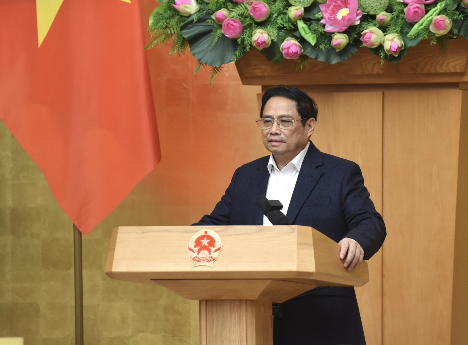 Thủ tướng yêu cầu chủ động giải quyết những vấn đề phát sinh, đẩy mạnh 3 đột phá chiến lược Thủ tướng yêu cầu chủ động giải quyết những vấn đề phát sinh, đẩy mạnh 3 đột phá chiến lược
