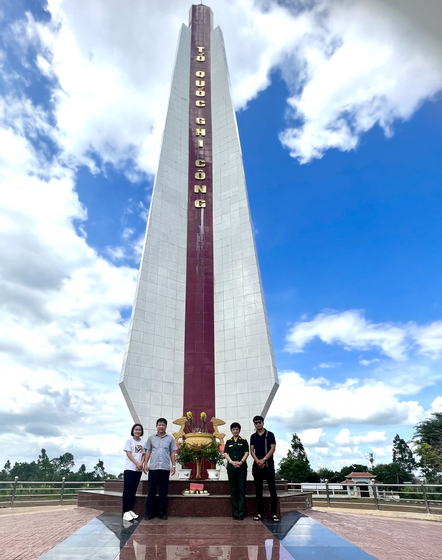 Công đoàn, Hội CCB, ĐTN Ban QLDA Sông Hậu 1 tổ chức các hoạt động đền ơn đáp nghĩa Công đoàn, Hội CCB, ĐTN Ban QLDA Sông Hậu 1 tổ chức các hoạt động đền ơn đáp nghĩa