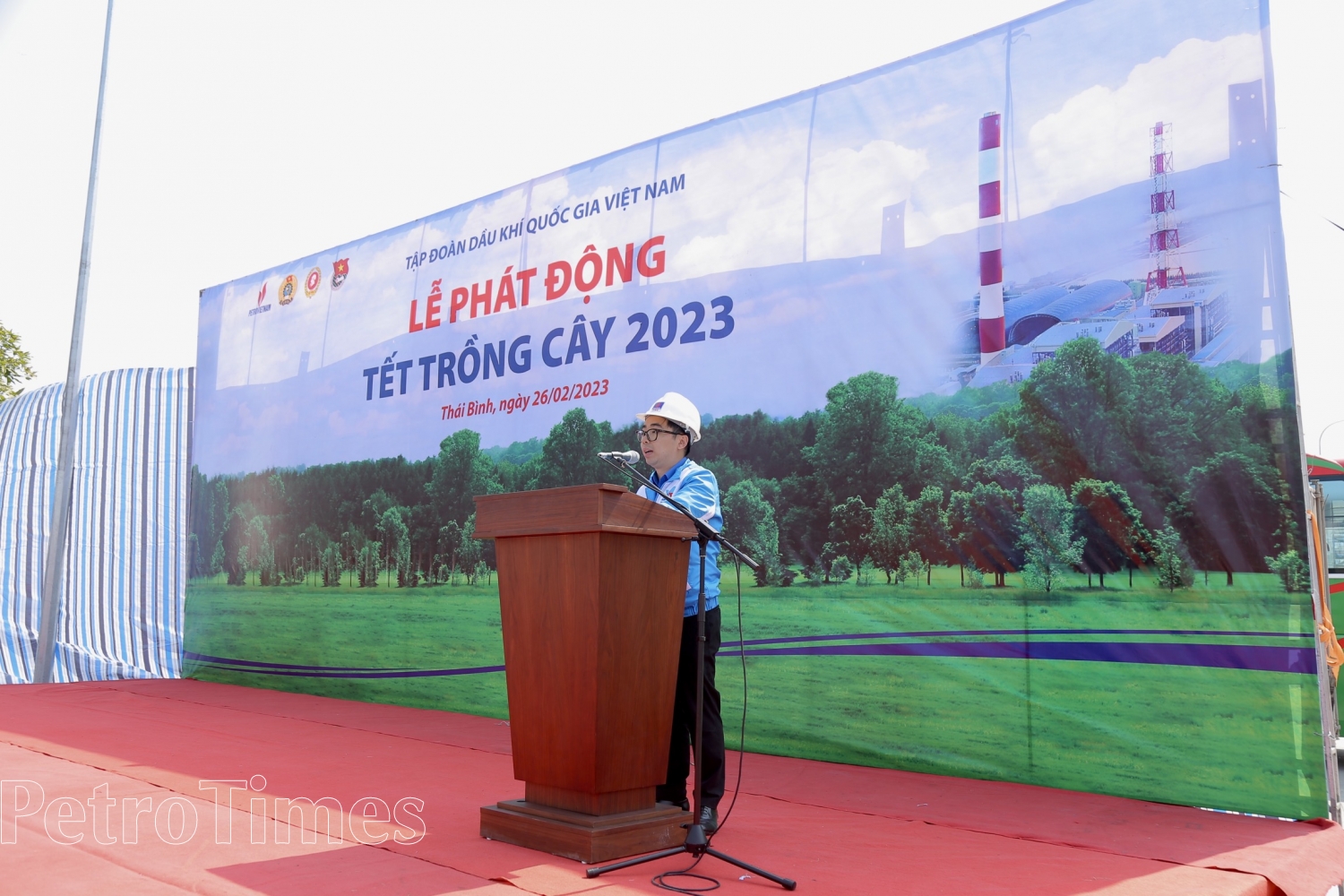 undefined Petrovietnam phát động Tết trồng cây 2023 tại NMNĐ Thái Bình 2