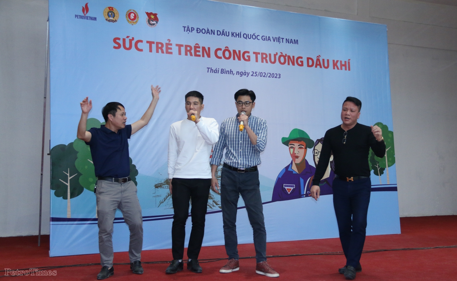 Sôi nổi hoạt động “Sức trẻ trên công trường Dầu khí”