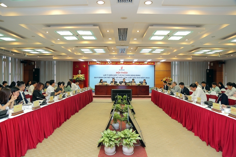 Hợp đồng dầu khí: Cơ sở để tạo ra lợi thế cạnh tranh Hợp đồng dầu khí: Cơ sở để tạo ra lợi thế cạnh tranh