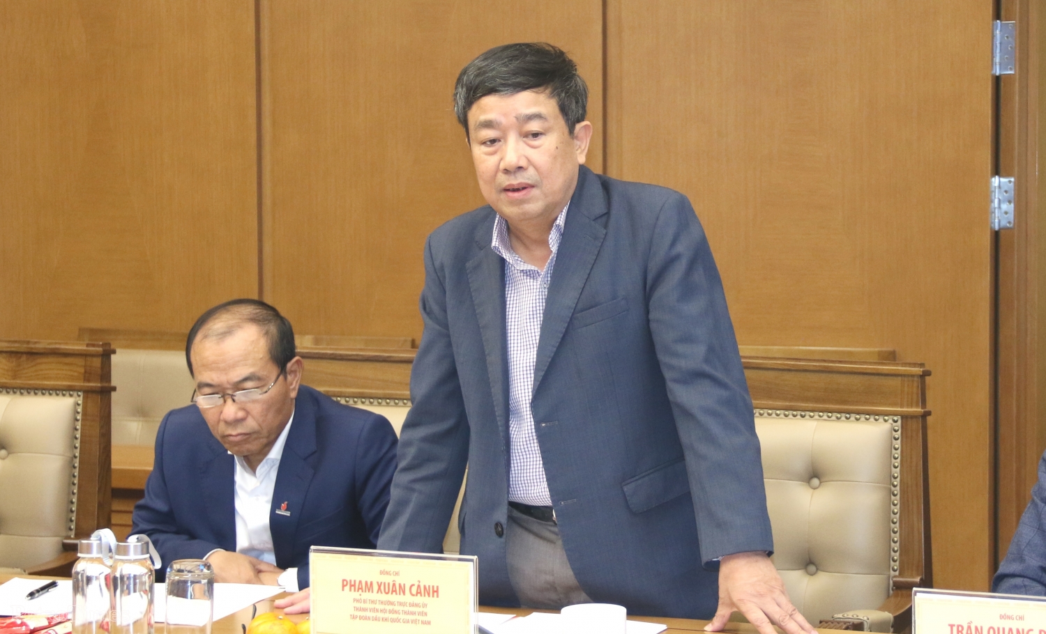 Đoàn khảo sát Ban Tổ chức Trung ương làm việc với Đảng ủy Tập đoàn Dầu khí Quốc gia Việt Nam Đoàn khảo sát Ban Tổ chức Trung ương làm việc với Đảng ủy Tập đoàn Dầu khí Quốc gia Việt Nam