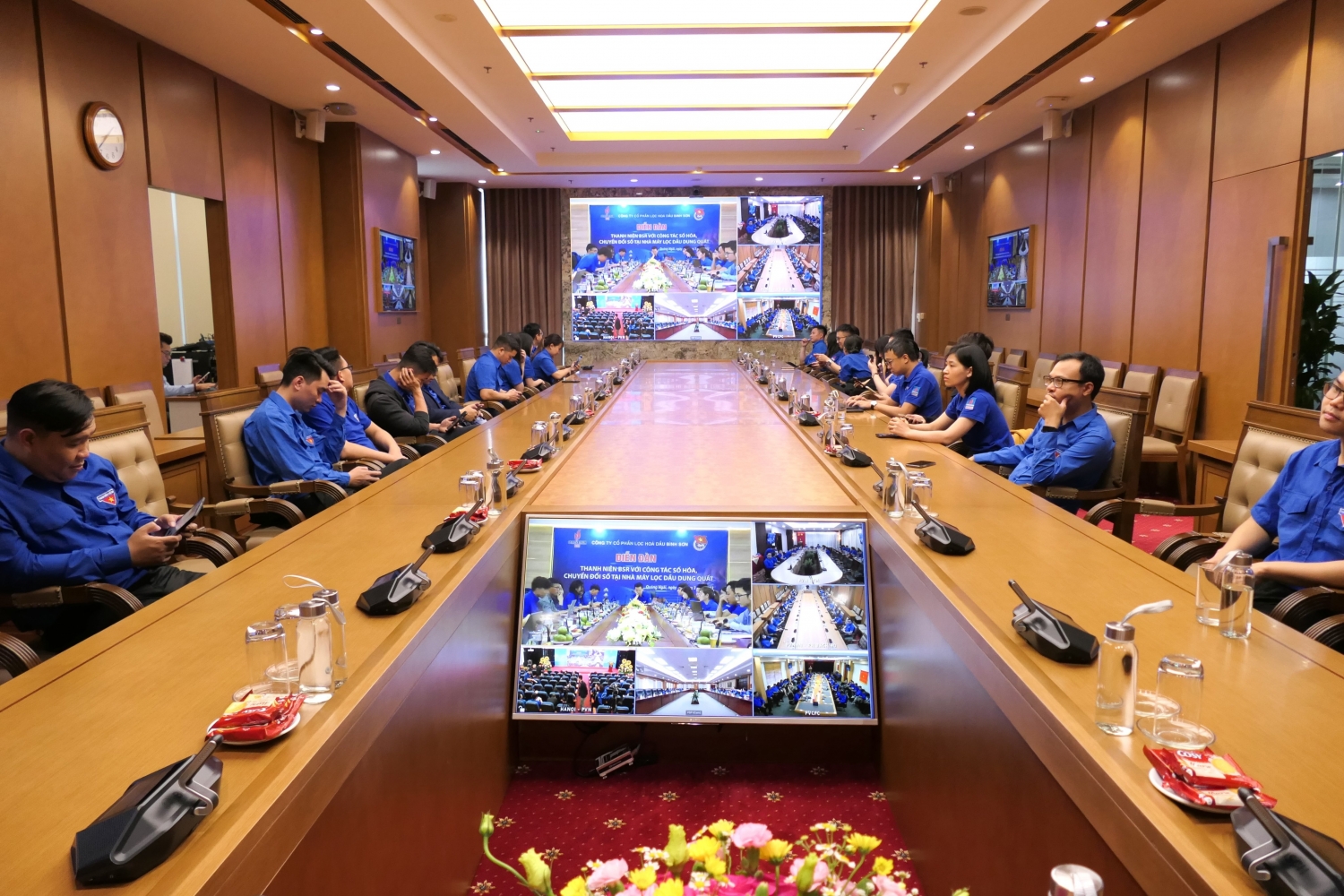 (LIVE) Tổng Giám đốc Petrovietnam Lê Mạnh Hùng đối thoại trực tuyến với tuổi trẻ Dầu khí trên cả nước