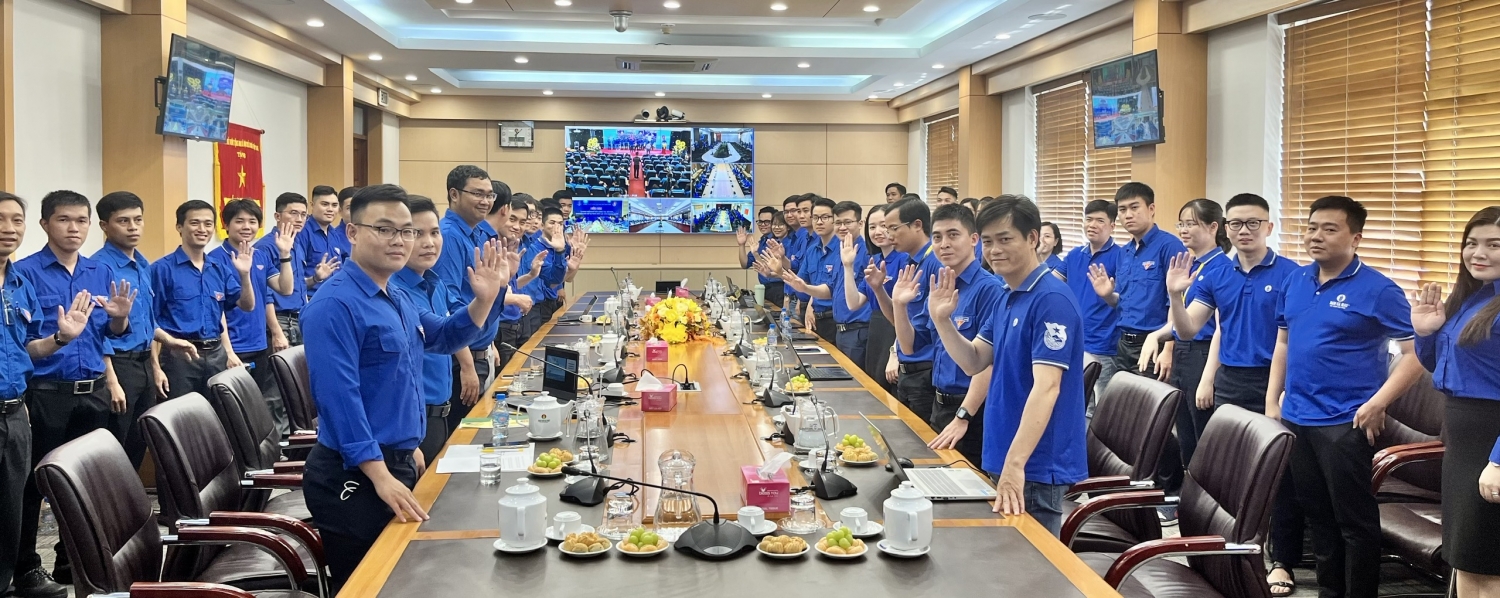 (LIVE) Tổng Giám đốc Petrovietnam Lê Mạnh Hùng đối thoại trực tuyến với tuổi trẻ Dầu khí trên cả nước
