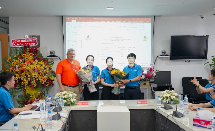 Công đoàn cơ sở PVEP-ITC: Đẩy mạnh thi đua lao động sáng tạo trong nhiệm kỳ mới Công đoàn cơ sở PVEP-ITC: Đẩy mạnh thi đua lao động sáng tạo trong nhiệm kỳ mới