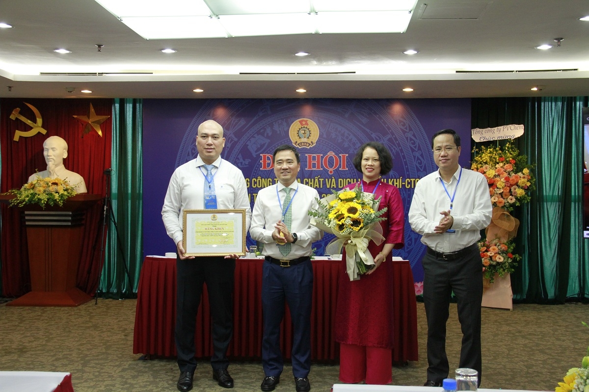 Đại hội Công đoàn Cơ sở PVChem thành công rực rỡ Đại hội Công đoàn Cơ sở PVChem khóa XI thành công rực rỡ