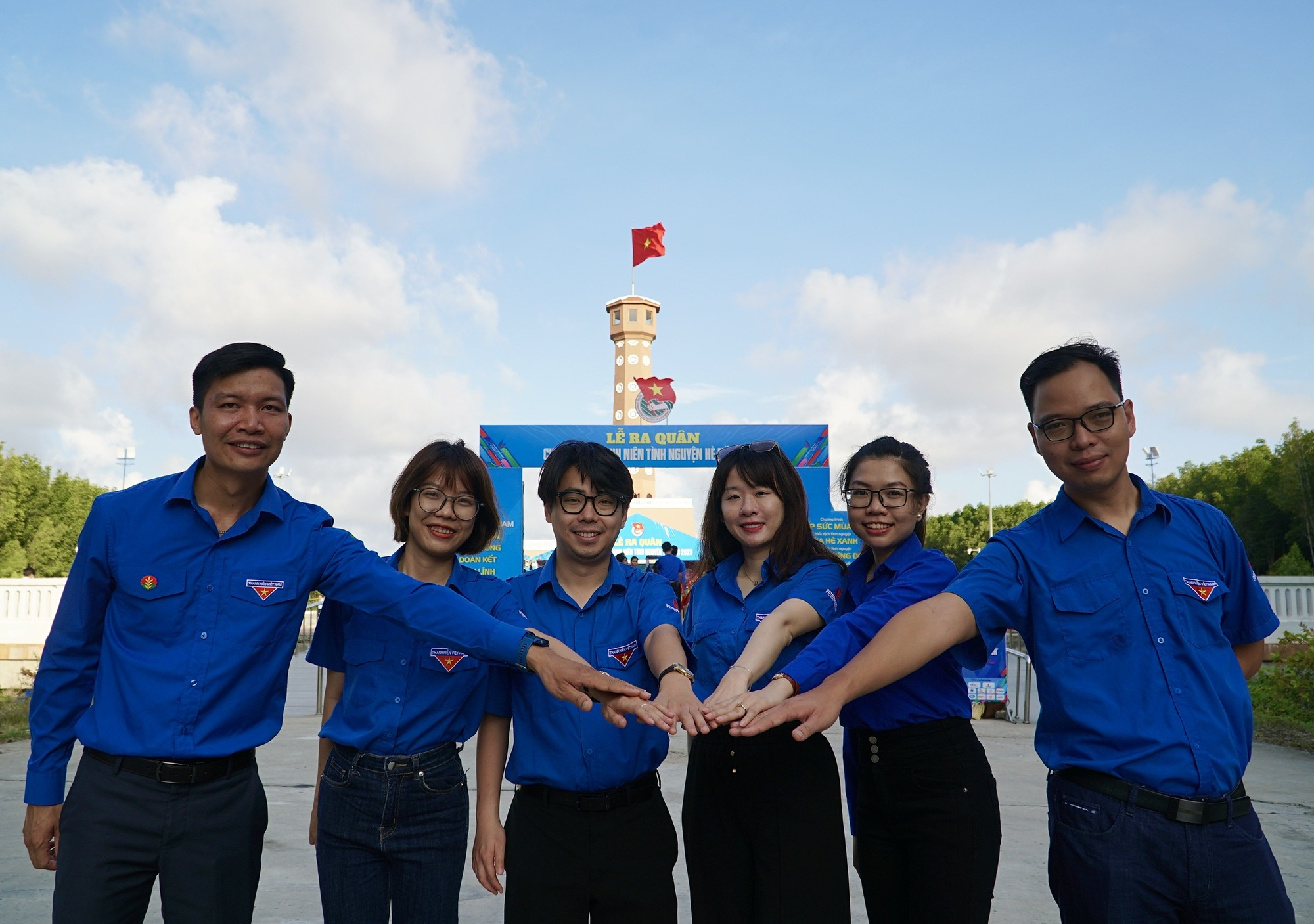 Chiến dịch Thanh niên tình nguyện Hè 2023 ra quân tại cực Nam của Tổ quốc - Ảnh 3. Chiến dịch Thanh niên tình nguyện Hè 2023 ra quân tại cực Nam của Tổ quốc - Ảnh 3.